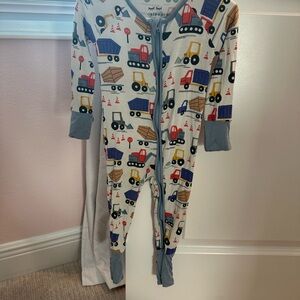 Little Sleepies 6-12 Monthw Constructions Pajamas
